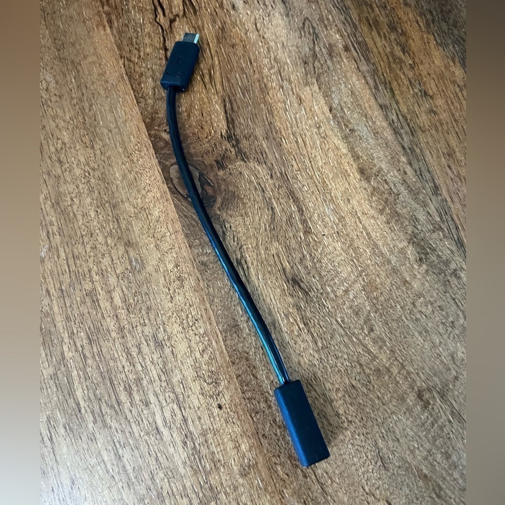 (Mercedes Benz) car play cord